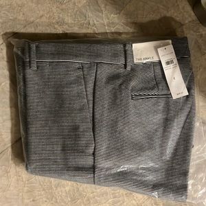 Ann Taylor The Ankle pant Size 4 New with tags in original packaging